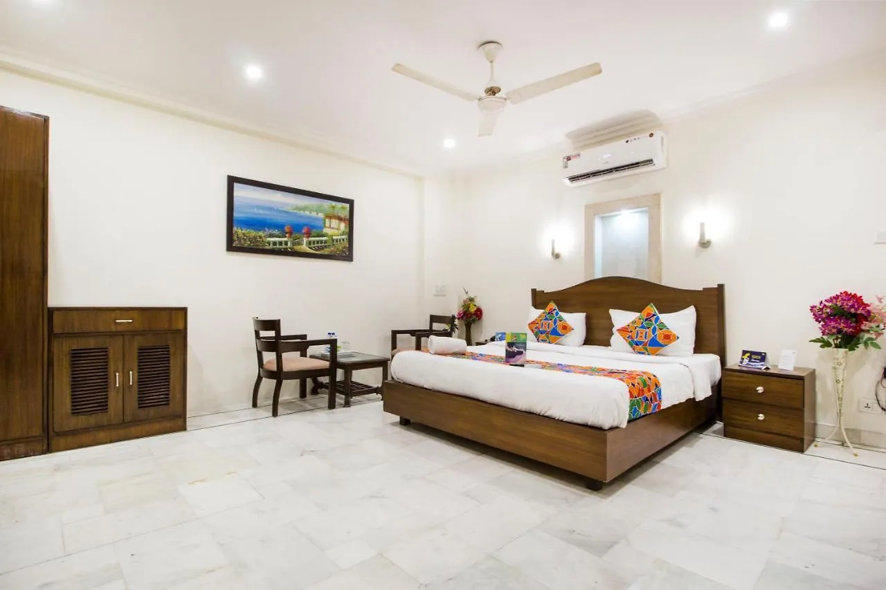 Fabhotel Namaste Bnb & Service Apartments Vasant Vihar New Delhi 3*,