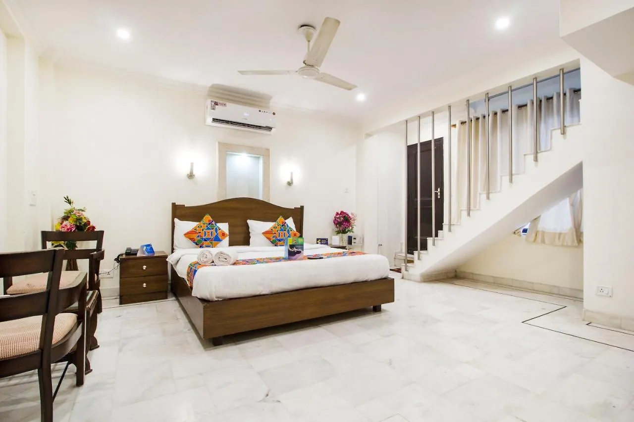 *** Hotel Fabhotel Namaste Bnb & Service Apartments Vasant Vihar New Delhi India